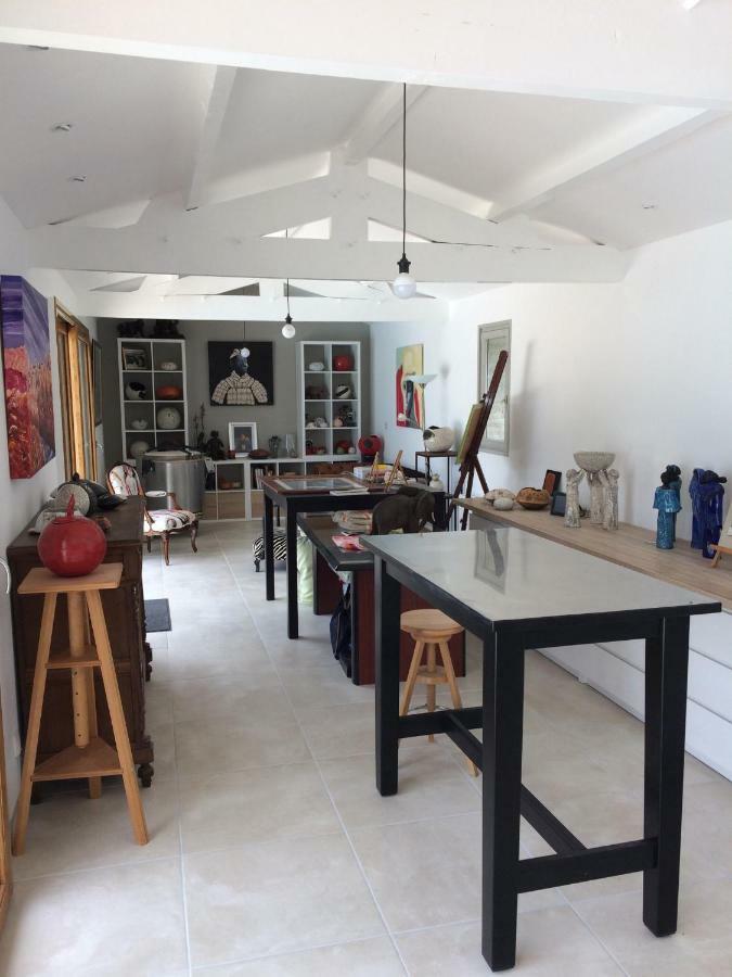 Le Couvent Bed & Breakfast Saint-Jean-de-Laur Ngoại thất bức ảnh